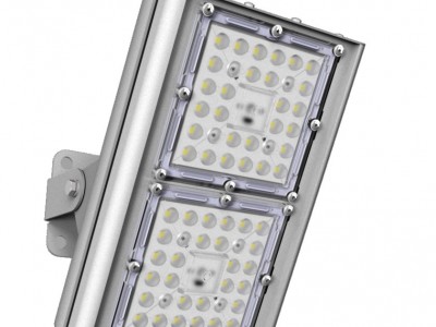 Прожектор "UM" с овальным лучом NEWLED.UM.68.45x140.5K.IP67
